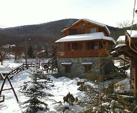 Chalet Parea Метаморфоси Экстерьер фото